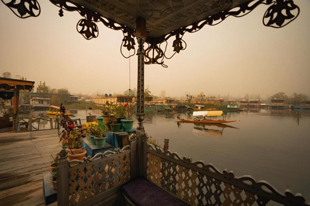 Green Heritage Group Of Houseboats Srīnagar Extérieur photo